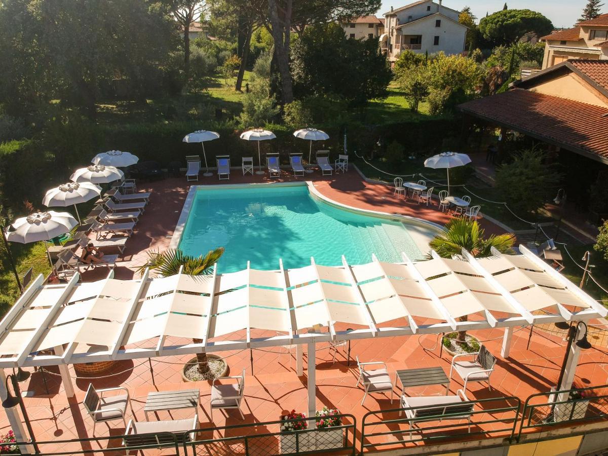 Hotel Duca Della Corgna Castiglione del Lago Bagian luar foto