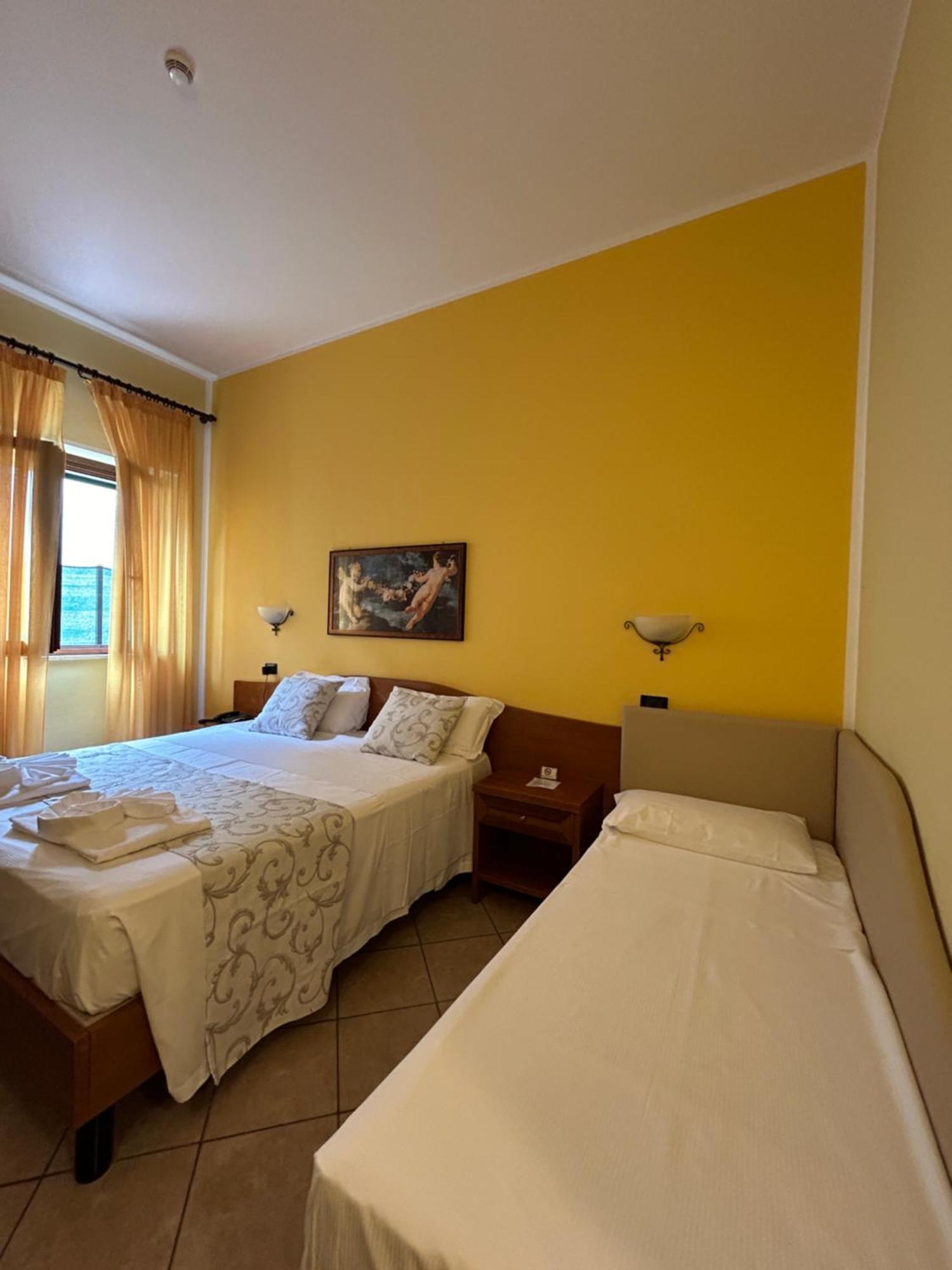 Hotel Duca Della Corgna Castiglione del Lago Bagian luar foto