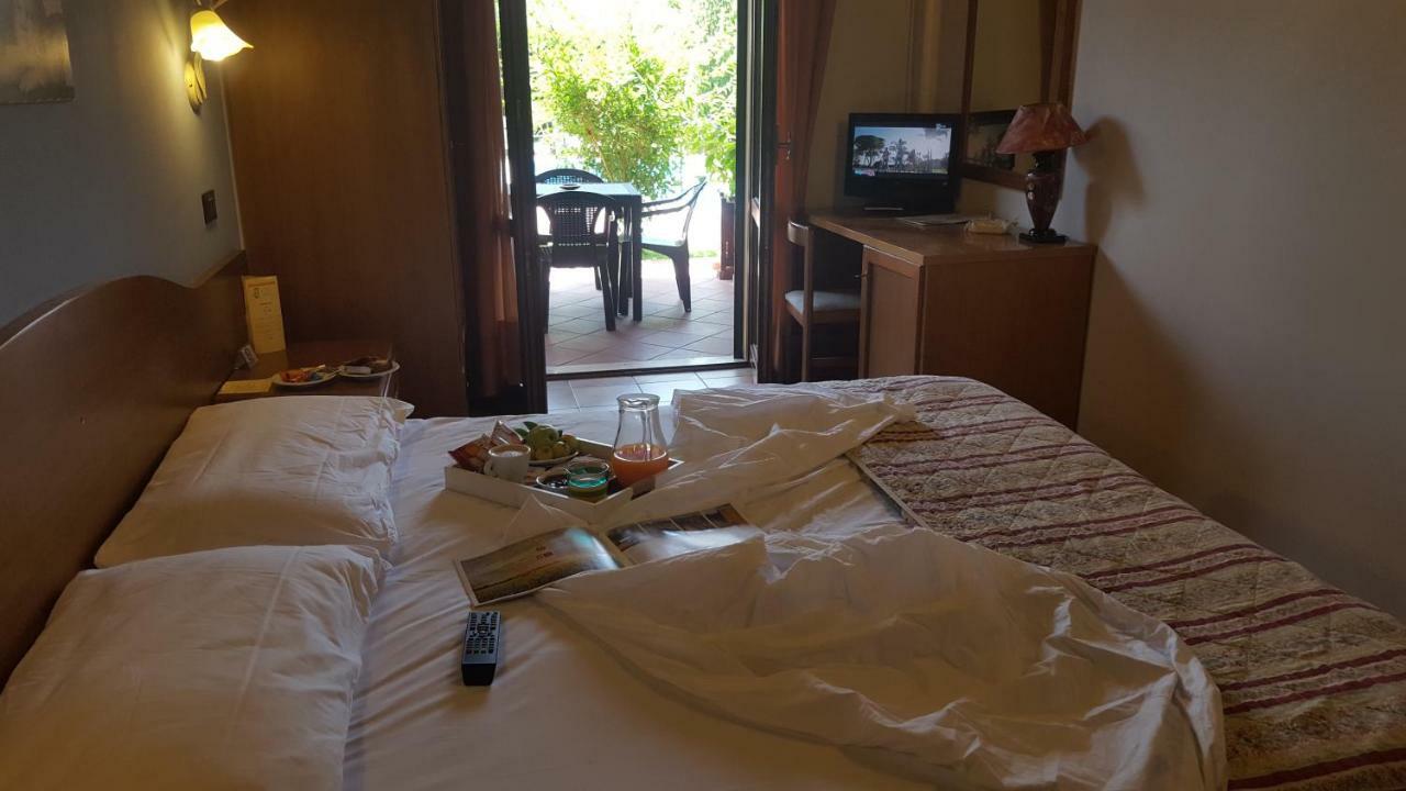Hotel Duca Della Corgna Castiglione del Lago Bagian luar foto